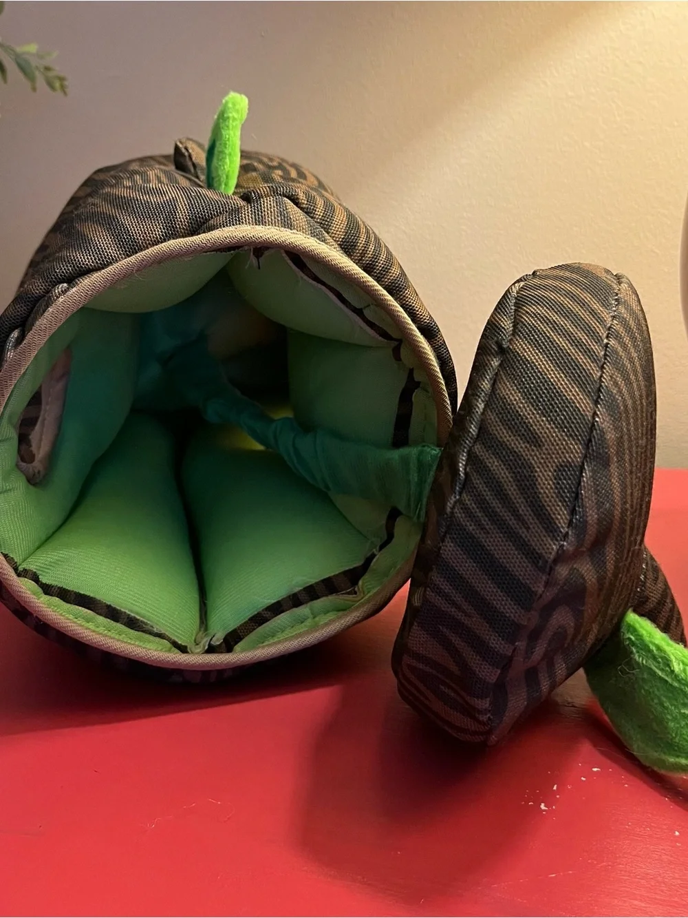 Outward Hound Hide-A-Critter series — Plush Log Hideout with squirrels